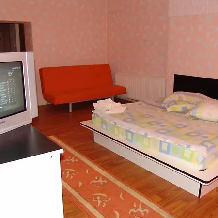 Guest house President